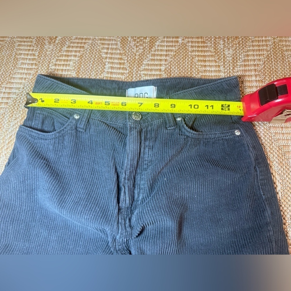 Urban Outfitters BDG Black Corduroy High Rise Mom Jeans/Pants,Straight Leg,26 - Picture 7 of 9